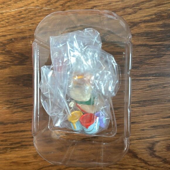 Vintage 1999 new in box Hallmark Arctic Artist Keepsake Ornament - Picture 3 of 4